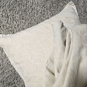 Noble Excellence Damask Linen Sham pair - King
